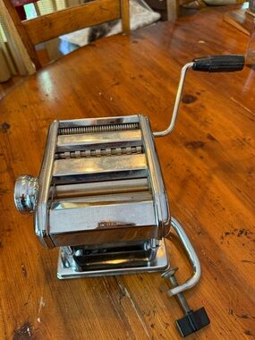 Ampia model 110 Manual Stainless Steel Pasta Maker - Silver